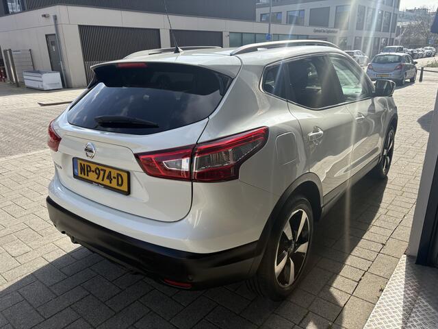 Nissan QASHQAI 1.2 N-Connecta PANORAMA/NAVI/CAMERA