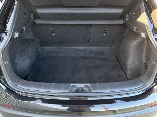 Nissan QASHQAI 1.3 DIG-T Business Edition | Trekhaak | Carplay | Camera | Climate