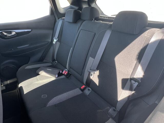 Nissan QASHQAI 1.3 DIG-T Acces Edition | Nieuw Binnen! | Camera | Clima | Trekhaak