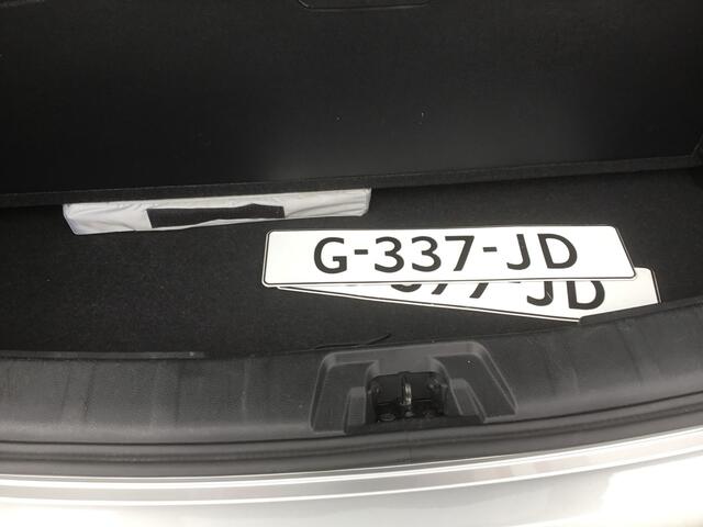 Nissan QASHQAI 1.3 DIG-T N-Connecta + Design Pack