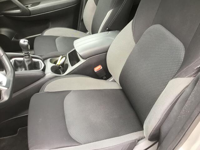 Nissan QASHQAI 1.3 DIG-T N-Connecta + Design Pack