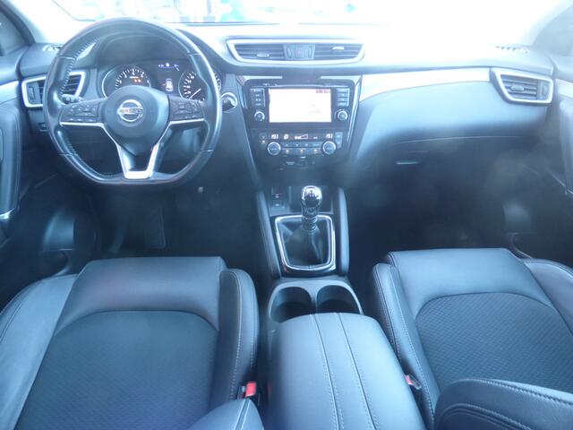 Nissan QASHQAI 1.3 DIG-T Tekna | Pano | 360 Camera | Trekhaak | Slechts 73.000km!