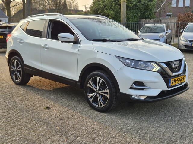 Nissan QASHQAI 1.2 N-Connecta Navigatie /Panoramadak / Cruisecontrol/ Airco/4 Seizoenenbanden