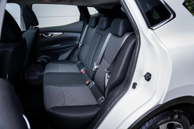 Nissan QASHQAI 1.2 AUT N-Connecta slechts 21.835km! Org.NL I 1e-eig. I Panorama I Climate I 360° I NAP