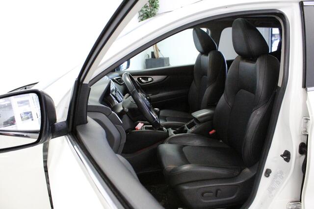 Nissan QASHQAI 1.5 dCi Business Edition | PANO-DAK | TREKHAAK | STOEL-VERW | CAMERA | BLINDSPOT | KEYLESS | LED |