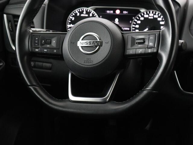 Nissan QASHQAI 1.3 MHEV Acenta | Panoramadak | Adaptive cruise | Carplay | Camera | Keyless | Dodehoek detectie | Parkeerhulp | Climate control | DAB | Getint glas