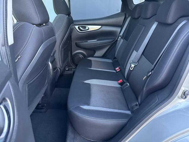 Nissan QASHQAI 1.3 DIG-T N-Connecta / Panorama / 360º Camera / Keyless / Navigatie / Apple Carplay & Android Auto / All Season / Cruise /