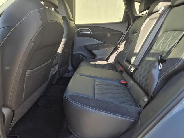 Nissan QASHQAI 1.3 MHEV Xtronic Tekna Plus Automaat / Fabrieksgarantie tot 01-2028<100.000 / Facelift / All season banden / Trekgewicht 1800 kg / Head-up display / Panoramadak / Stuur- Stoel & voorruitverwarming / Bose Audio Systeem / Elektrische achterklep / Voorstoele