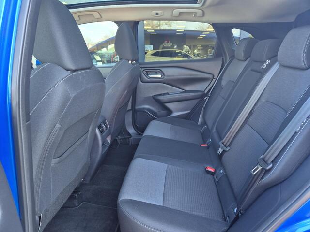 Nissan QASHQAI 1.3 MHEV Xtronic N-Connecta | Trekhaak | Navigatie | Panoramadak |