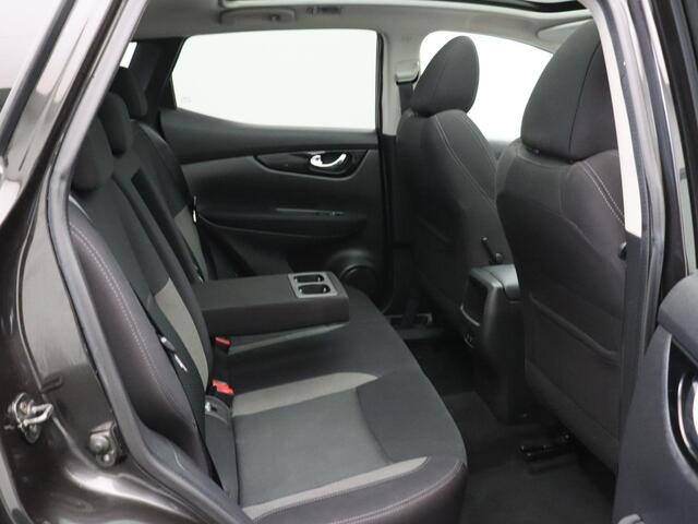 Nissan QASHQAI 1.3 DIG-T Design Edition | Panoramadak | Apple Carplay & Android Auto | Rondomzicht Camera |