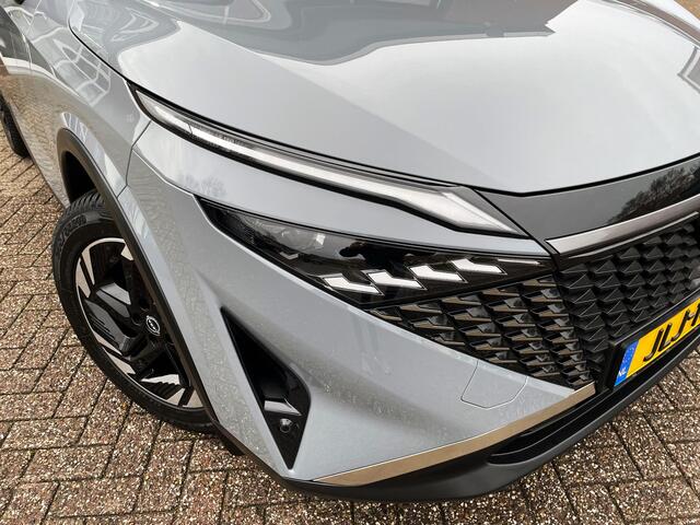 Nissan QASHQAI 1.3 MHEV Xtronic N-Connecta Winterpakket / All Seasons / HUD