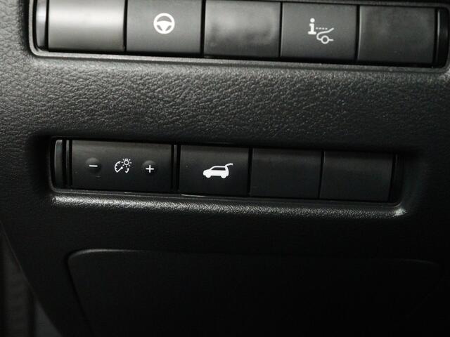 Nissan QASHQAI 1.5 e-Power Tekna Plus | Trekhaak afneembaar | Panoramadak | BOSE | Head-UP | 360 Camera | Stoelgeheugen WORDT VERWACHT Locatie Mazda RIJEN Adres: Parallelweg 49, 5121 LD Rijen