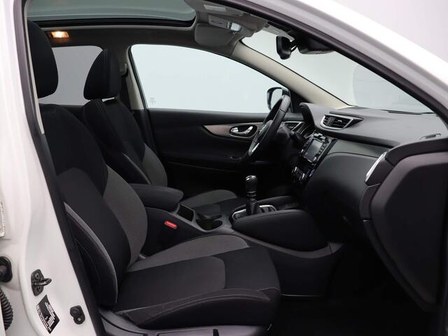 Nissan QASHQAI 115pk N-Connecta | Climate control | Navigatie | DAB-radio | Keyless entry | Panoramadak | Rondomzicht camera |