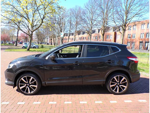 Nissan QASHQAI 1.2 Tekna AUTOMAAT NAVI CAMERA PANORAMADAK TEL ETC