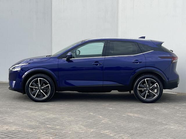 Nissan QASHQAI 1.3 MHEV Xtronic Tekna Plus / Head-Up display / Panoramadak / Trekgewicht 1800 kg / Elektrische achterklep / Stoel met massage functie / Rondomzicht camera / Stuur-, Stoel en Voorruit verwarming / Bose Audio Systeem /