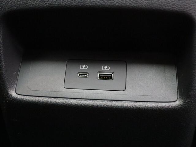 Nissan QASHQAI 1.3 MHEV N-Connecta | Lichtmetalen velgen | Adaptive cruise control | Climate control | Apple / Android Carplay |