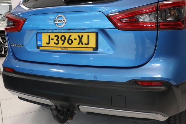 Nissan QASHQAI 1.3 DIG-T N-Connecta | 360° Camera | Panoramadak | Trekhaak | Navigatie | Climate control |