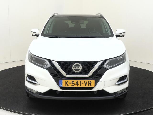 Nissan QASHQAI 1.3 DIG-T Premium Edition | airco automatisch | Apple Carplay/Android Auto | Autonomous Emergency Braking | cruise control | dodehoek detectie | LED koplampen | lederen bekleding | lichtmetalen velgen 19" | navigatiesysteem full map | panoramadak | voorst