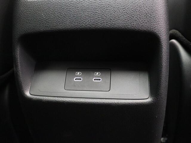 Nissan QASHQAI 1.3 MHEV Xtronic Tekna Plus | Lederen bekleding | Elektrisch verstelbare voorstoelen | Stoel, stuur en voorrruit verwarming | Panoramadak | BOSE Audio |