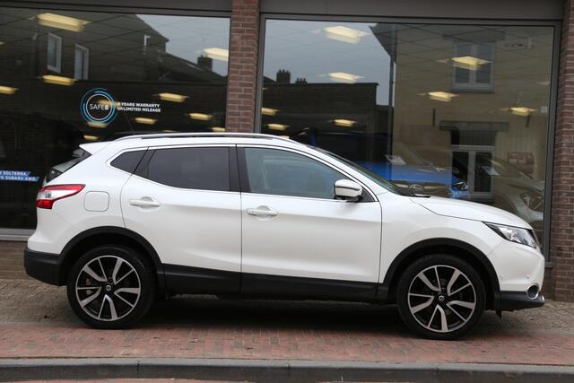 Nissan QASHQAI 1.2 Dig-T Tekna Leer Panorama 360view
