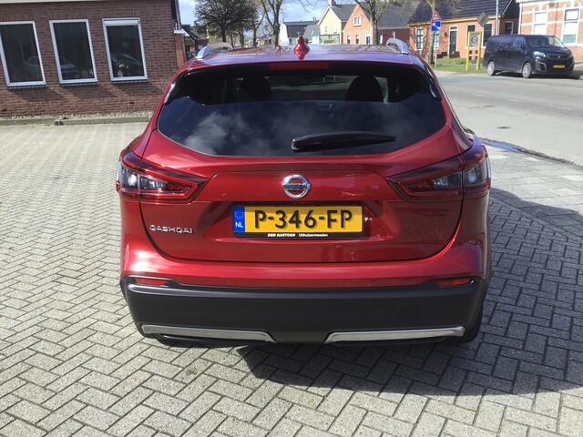Nissan QASHQAI 1.3 DIG-T 160 DCT Premium Edition