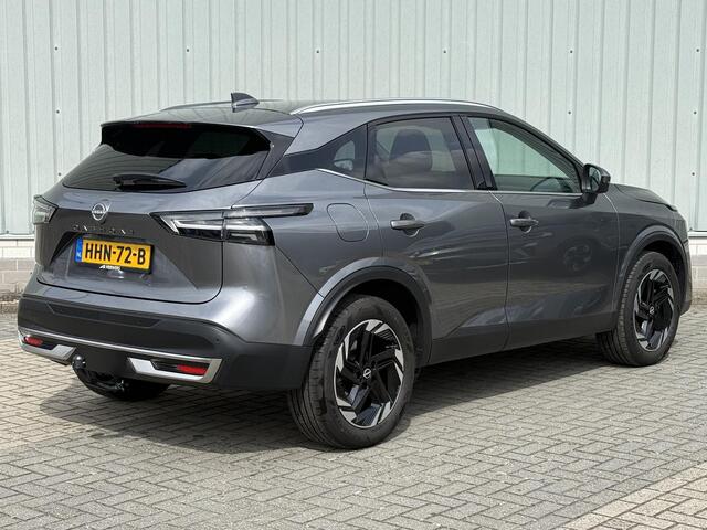 Nissan QASHQAI 1.3 MHEV Xtronic N-Connecta / NL Auto / Eerste Eigenaar / Afneembare Trekhaak 1800 KG / Panoramadak / Google Maps Navigatie / Stoel- en Stuurverwarming / Verwarmde Voorruit / 360 Graden Camera / Climate Control / Adaptive Cruise Control /