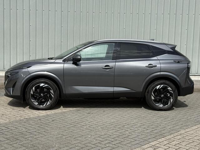 Nissan QASHQAI 1.3 MHEV Xtronic N-Connecta / NL Auto / Eerste Eigenaar / Afneembare Trekhaak 1800 KG / Panoramadak / Google Maps Navigatie / Stoel- en Stuurverwarming / Verwarmde Voorruit / 360 Graden Camera / Climate Control / Adaptive Cruise Control /