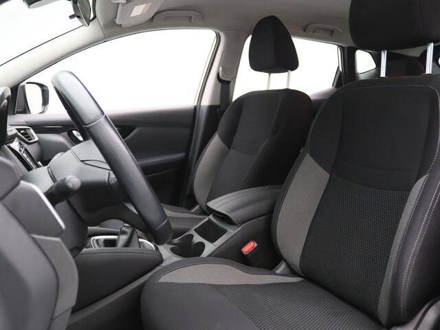Nissan QASHQAI 1.3 DIG-T Acces Edition Camera | Cruise | Navi
