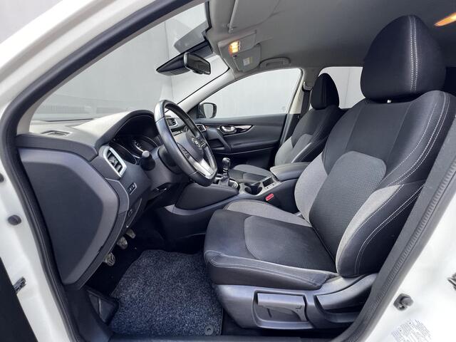 Nissan QASHQAI 1.3 DIG-T 140 Design Edition / Navigatie / Stoelverwarming / Trekhaak 1.300 kg / Camera 360° / Apple Carplay Android / 18" LM wielen + All Season banden /