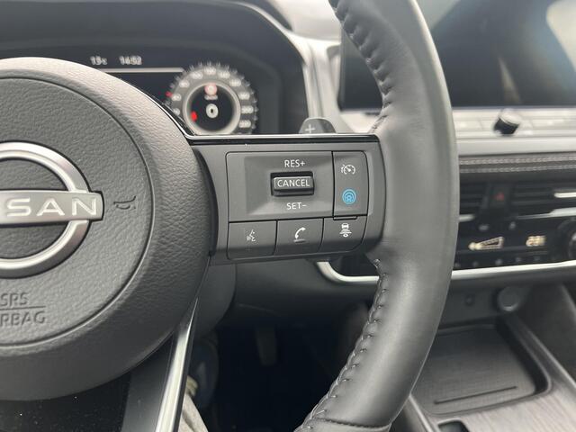 Nissan QASHQAI 1.3 MHEV Xtronic Tekna Plus / 1800kg Trekgewicht / Apple Carplay Android Auto / Bose Audio Installatie / Panorama Dak / Stoel,- Stuur en Voorruit Verwarming / Leder- Alcantara Interieur /