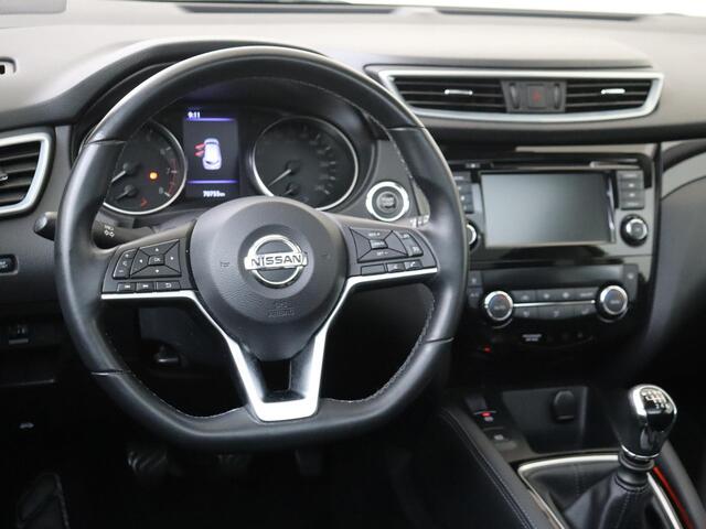 Nissan QASHQAI 1.3 DIG-T Design Edition | airco automatisch | Apple Carplay/Android Auto | cruise control | lichtmetalen velgen 18" | navigatiesysteem full map | panoramadak |