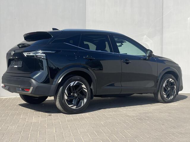 Nissan QASHQAI 1.3 MHEV Xtronic N-Connecta Automaat / Cold Pack / Panorama dak / Apple Carplay&Android Auto / Keyless Entry/Start / 360 Camera / Elektrische Achterklep / Head-Up Display / Navigatie /