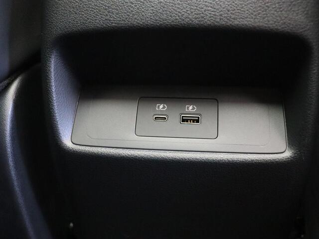 Nissan QASHQAI 158pk MHEV Xtronic Tekna Plus | Bose Audio | Stoel & Stuurverwarming | Leder | 360 Camera | Panoramadak | 1800kg trekgewicht |