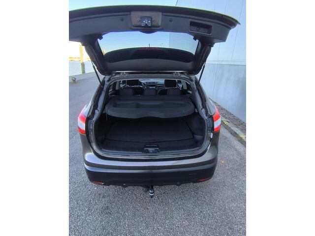 Nissan QASHQAI 1.2 N-Vision 360graden camera, Pano dak, trekhaak, stoel verwarming, all season banden, Dab+ audio, cruise en climate control