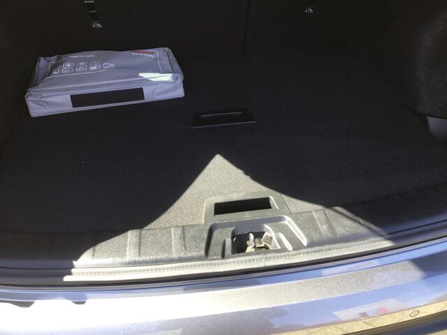 Nissan QASHQAI 1.2 DIG-T N-Connecta+Design Pack Automaat