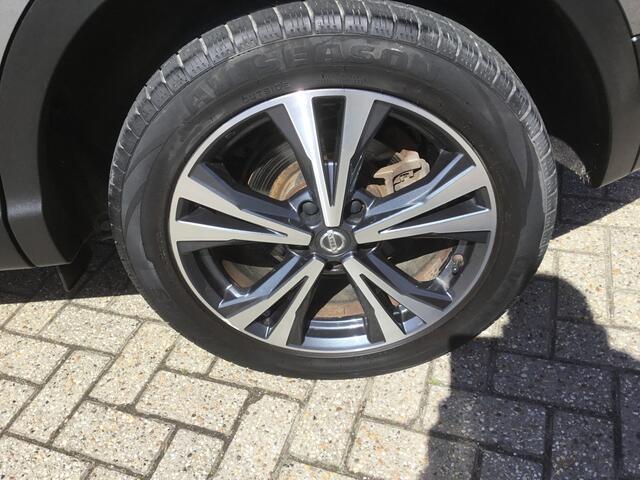 Nissan QASHQAI 1.2 DIG-T N-Connecta+Design Pack Automaat