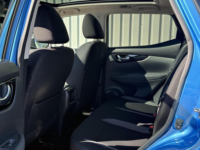 Nissan QASHQAI 1.3 DIG-T Automaat Acenta / Dealer onderhouden / 1e Eigenaar / Trekhaak / Panoramadak / Climate Control / Android Auto/Apple CarPlay / Achteruitrijcamera / Design Pack /