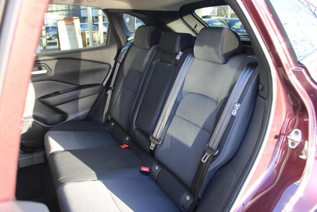 Nissan QASHQAI 1.3 MHEV Xtronic N-Connecta | Trekhaak | Voorruitverwarming | Stoel en stuur verwarming | Adaptieve cruise | All Season banden