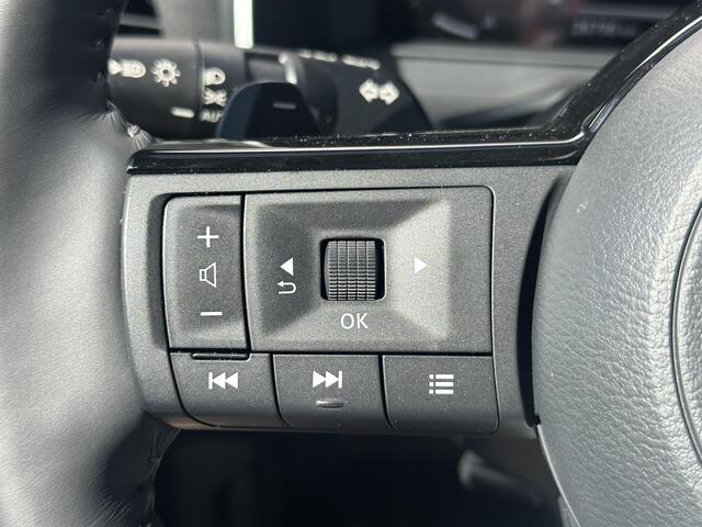 Nissan QASHQAI 1.3 MHEV Xtronic Tekna Plus Automaat / 1800kg Trekgewicht / Apple Carplay Android Auto / Bose Audio Installatie / Panorama Dak / Stoel,- Stuur en Voorruit Verwarming / Leder- Alcantara Interieur /