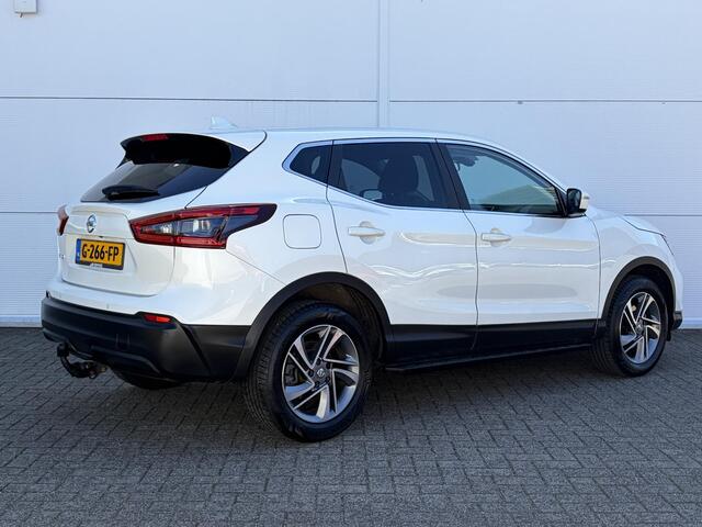 Nissan QASHQAI 1.3 DIG-T N-Connecta / Trekhaak ( 1500 kg ) / Achteruitrijcamera / Cruise control /