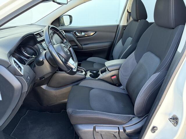 Nissan QASHQAI 1.3 DIG-T N-Connecta / Trekhaak ( 1500 kg ) / Voorstoelen verwarmd / Cruise control /