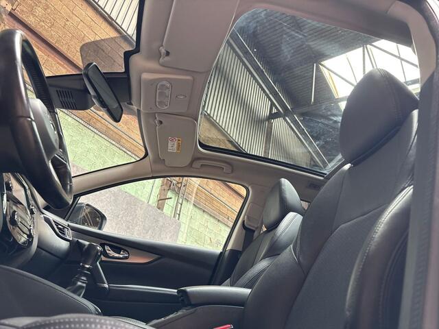 Nissan QASHQAI 1.2 Sport (PANORAMADAK, NAVIGATIE, LEDER, STOELVERWARMING, 360 CAMERA, ELEK SPORTSTOELEN, GETINT GLAS, CRUISE, NIEUWSTAAT)