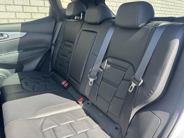 Nissan QASHQAI 1.3 DIG-T Premium Edition | 360° | trekhaak | Panoramadak |