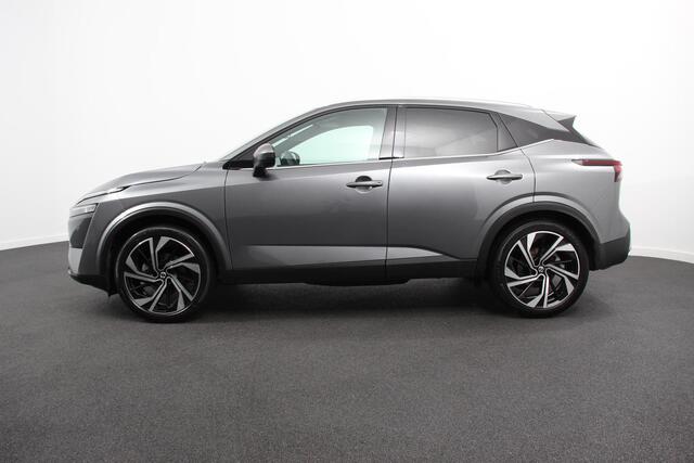 Nissan QASHQAI 1.3 MHEV DIG-T 158pk Xtronic Tekna+ Navigatie Apple Carplay/Android Auto Parkeersensoren 360 camera Adaptive cruise control Elektrisch panoramadak achterklep en bestuurderstoel Stoel-en stuurverwarming