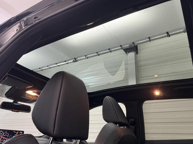 Nissan QASHQAI 1.3 MHEV Xtronic Tekna / Nederlandse Auto / Trekhaak 1800 KG / All Seasonbanden / Panoramadak / Navigatie / 360 Graden Camera / Elektrische Kofferbak / Half Lederenbekleding / Adaptive Cruise Control / Climate Control /
