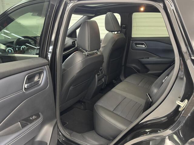 Nissan QASHQAI 1.3 MHEV Xtronic Tekna / Nederlandse Auto / Trekhaak 1800 KG / All Seasonbanden / Panoramadak / Navigatie / 360 Graden Camera / Elektrische Kofferbak / Half Lederenbekleding / Adaptive Cruise Control / Climate Control /