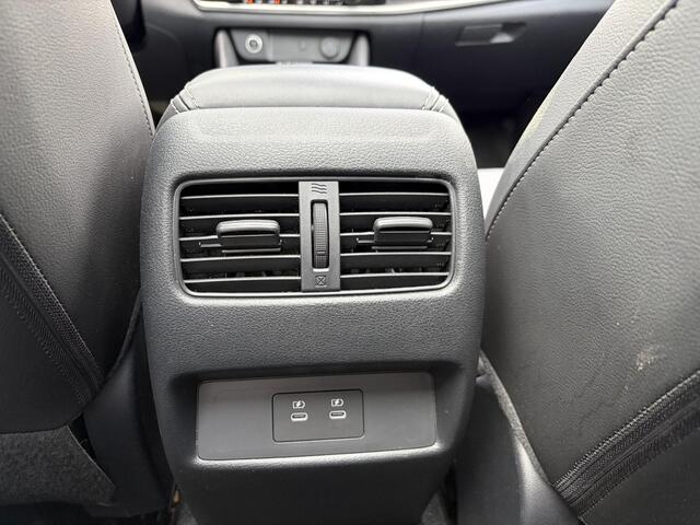 Nissan QASHQAI 1.3 MHEV Xtronic N-Connecta FABRIEKSGARANTIE| STOEL + STUURVERWARMING| VOORRUITVERWARMING| ELEKTRISCHE ACHTERKLEP| HEAD-UP DISPLAY| PANORAMADAK| ADAPTIVE CRUISE CONTROL| DODE HOEK SENSOR| 360 CAMERA|