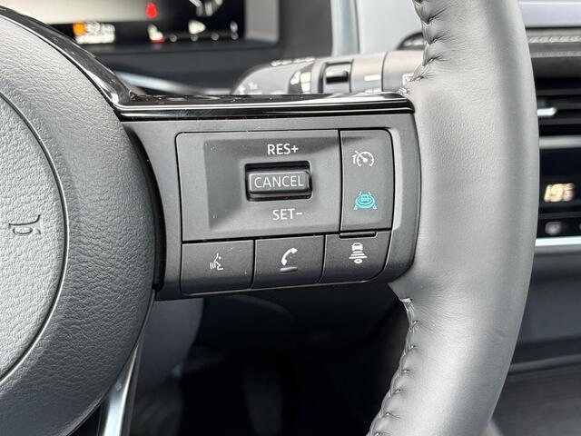 Nissan QASHQAI 1.5 e-Power Tekna Plus / Google Maps / Stuur- Stoel- en voorruitverwarming / Elektrische achterklep / Panoramadak / 360 Graden camera