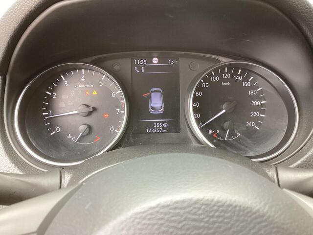 Nissan QASHQAI 1.2 Business Edition Panorama dak Airco ECC lm velgen 360 camera verkeersborden detectie