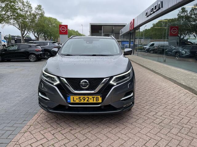 Nissan QASHQAI 1.3 DIG-T N-Connecta | Trekhaak | Verwarmbare voorruit en Voorstoelen | Panoramadak |